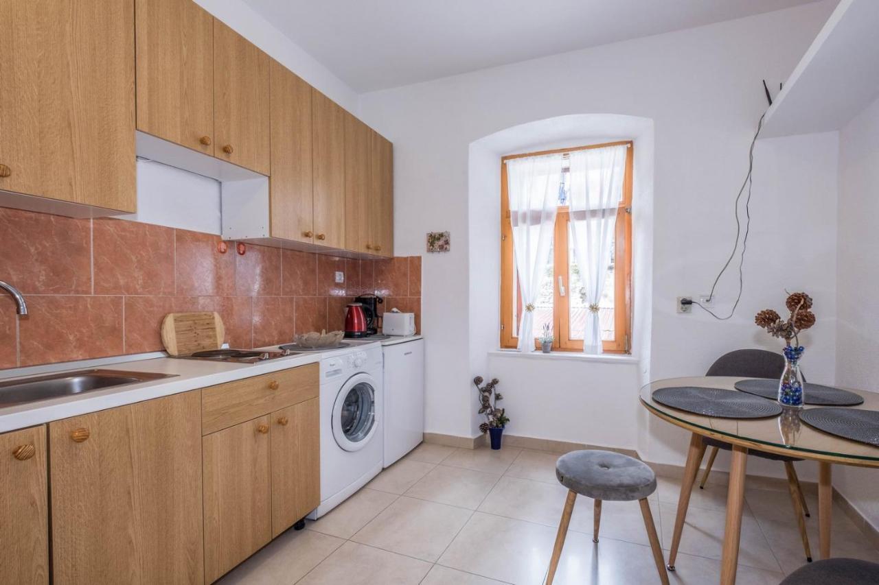 Apartment Ferienwohnung Pula Eksteriør billede